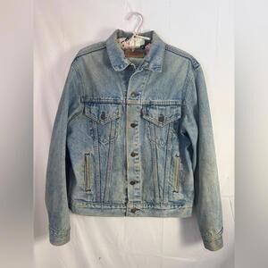 80s Vintage Levi’s Denim Trucker Jacket Red tag Made in USA Size L-XL